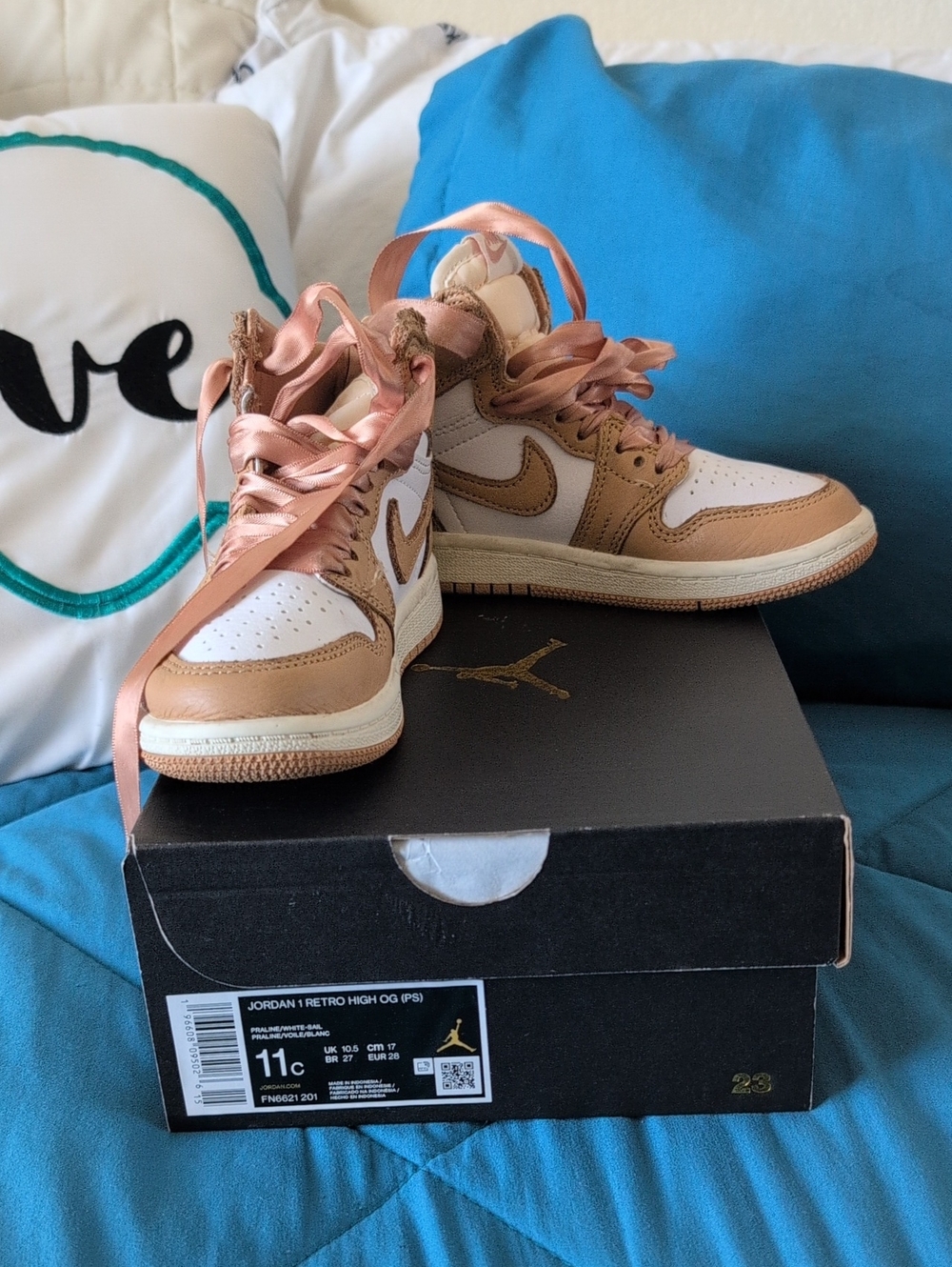 Nike Air Jordan 1 High Top - White & Bronze